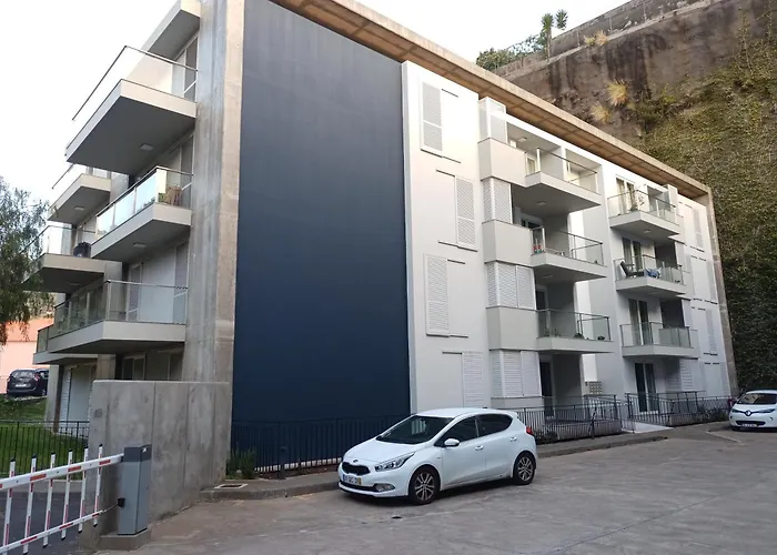 Costa Funchal, Santa Cruz, Private Auberge de jeunesse *