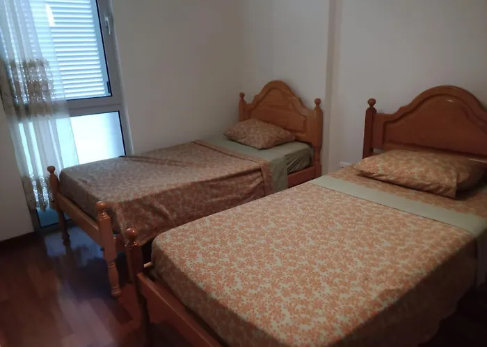 Costa Funchal, Santa Cruz, Private *