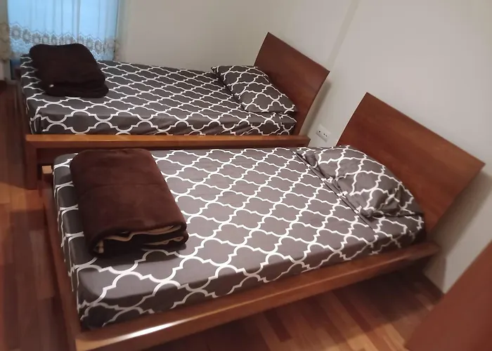 Costa Funchal, Santa Cruz, Private